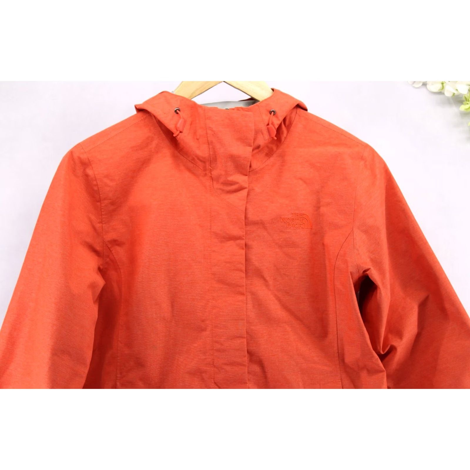 The North Face The North Face Women's Resolve 2 Rain Jacket Coat Orange Dryvent Sz S Size S / US 4 / IT 40 - 4 Thumbnail