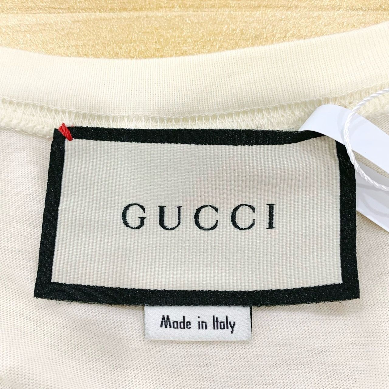 Gucci Gucci Logo Pig Embroidery Off-White Round Neck T-Shirt (Size Size XS / US 0-2 / IT 36-38 - 2 Thumbnail