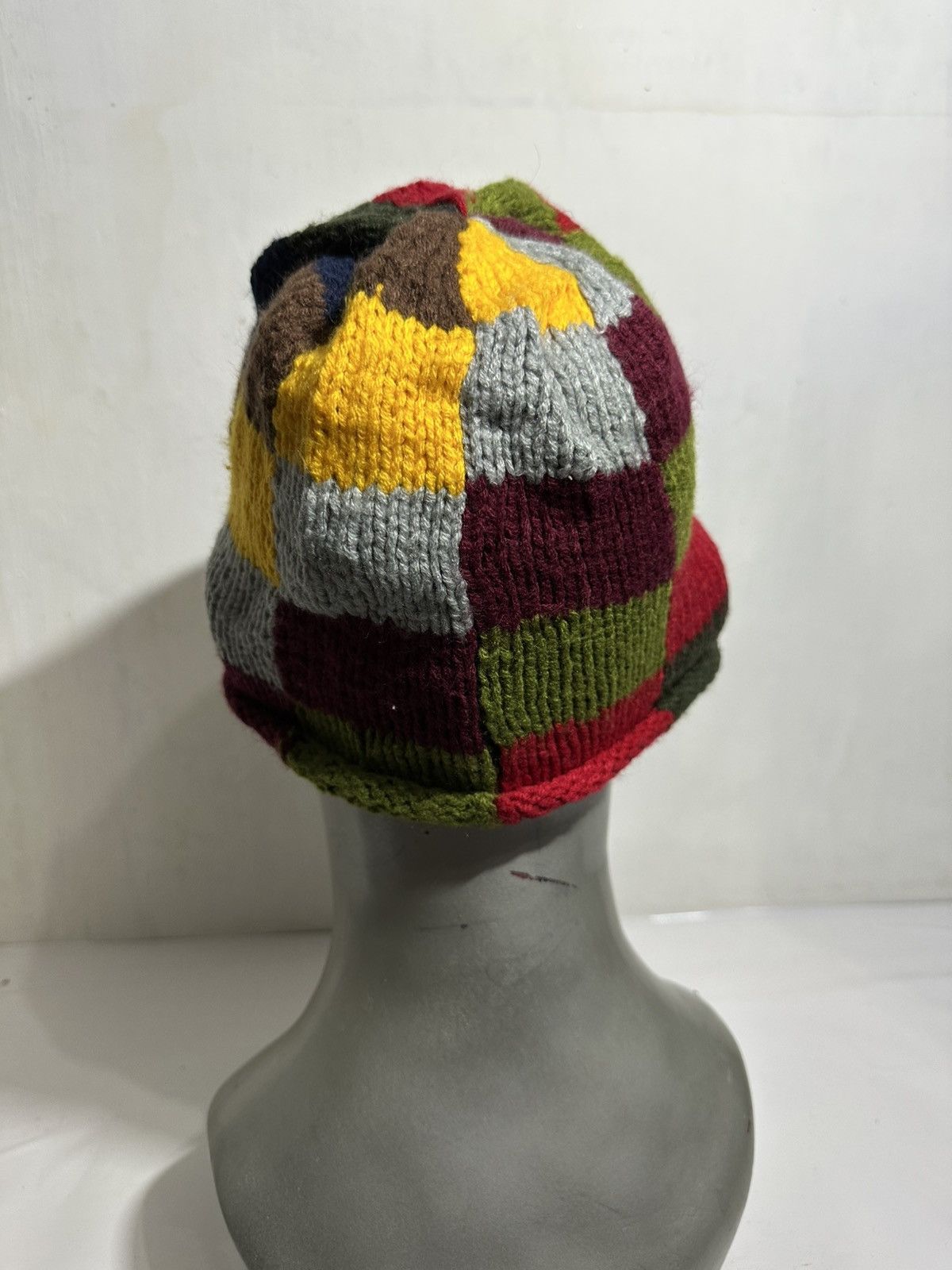 Handmade × Japanese Brand Hand Made Grace Multicolor Knitted beanie Hats Size ONE SIZE - 7 Thumbnail