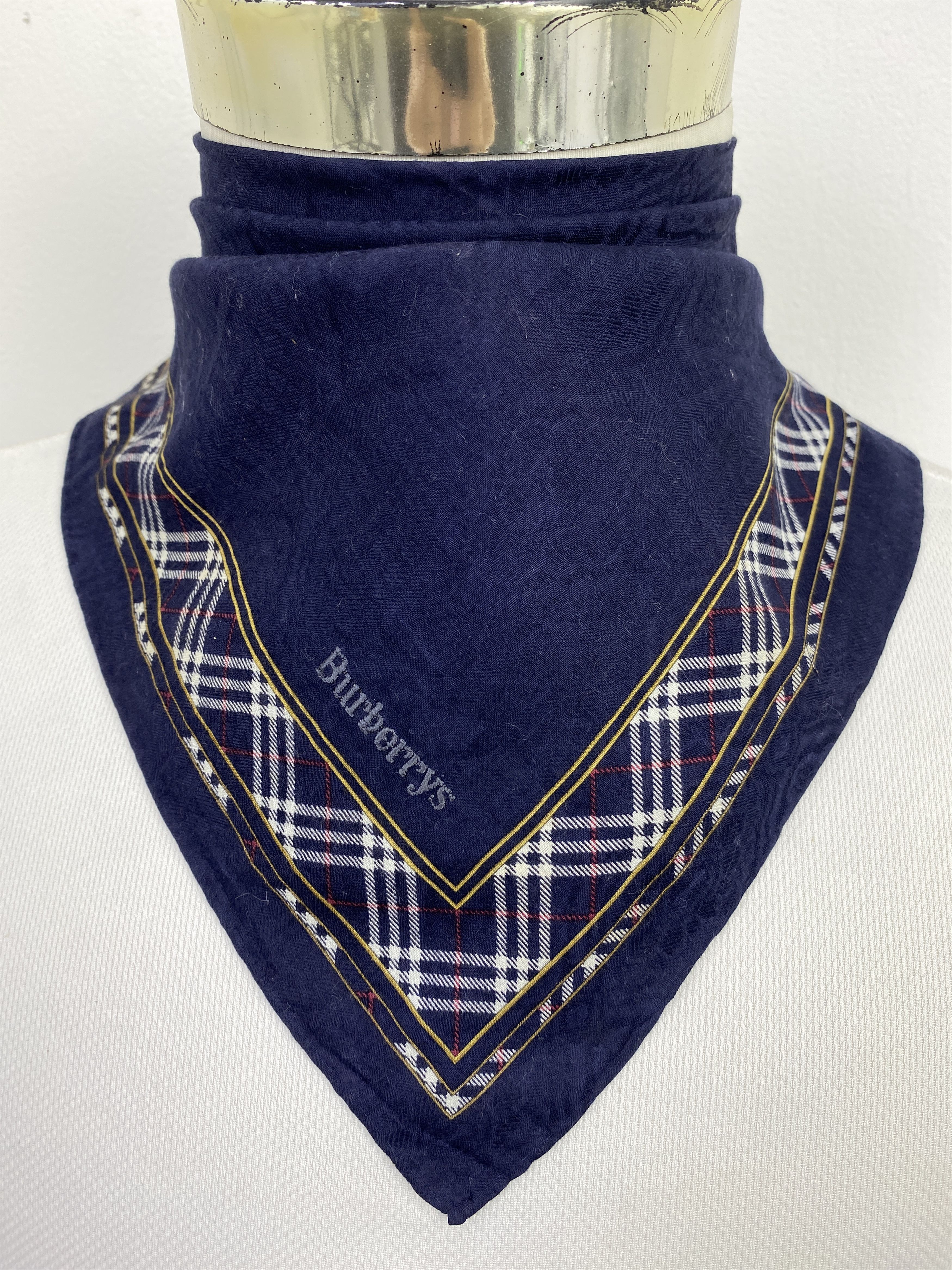 Burberry Vintage Burberry Handkerchief / Neckerchief KT0243 Size ONE SIZE - 1 Thumbnail