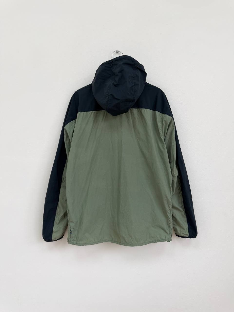 Fjallraven Fjall Raven High Coast Windbreaker Men's Jacket Size US L / EU 52-54 / 3 - 11 Thumbnail