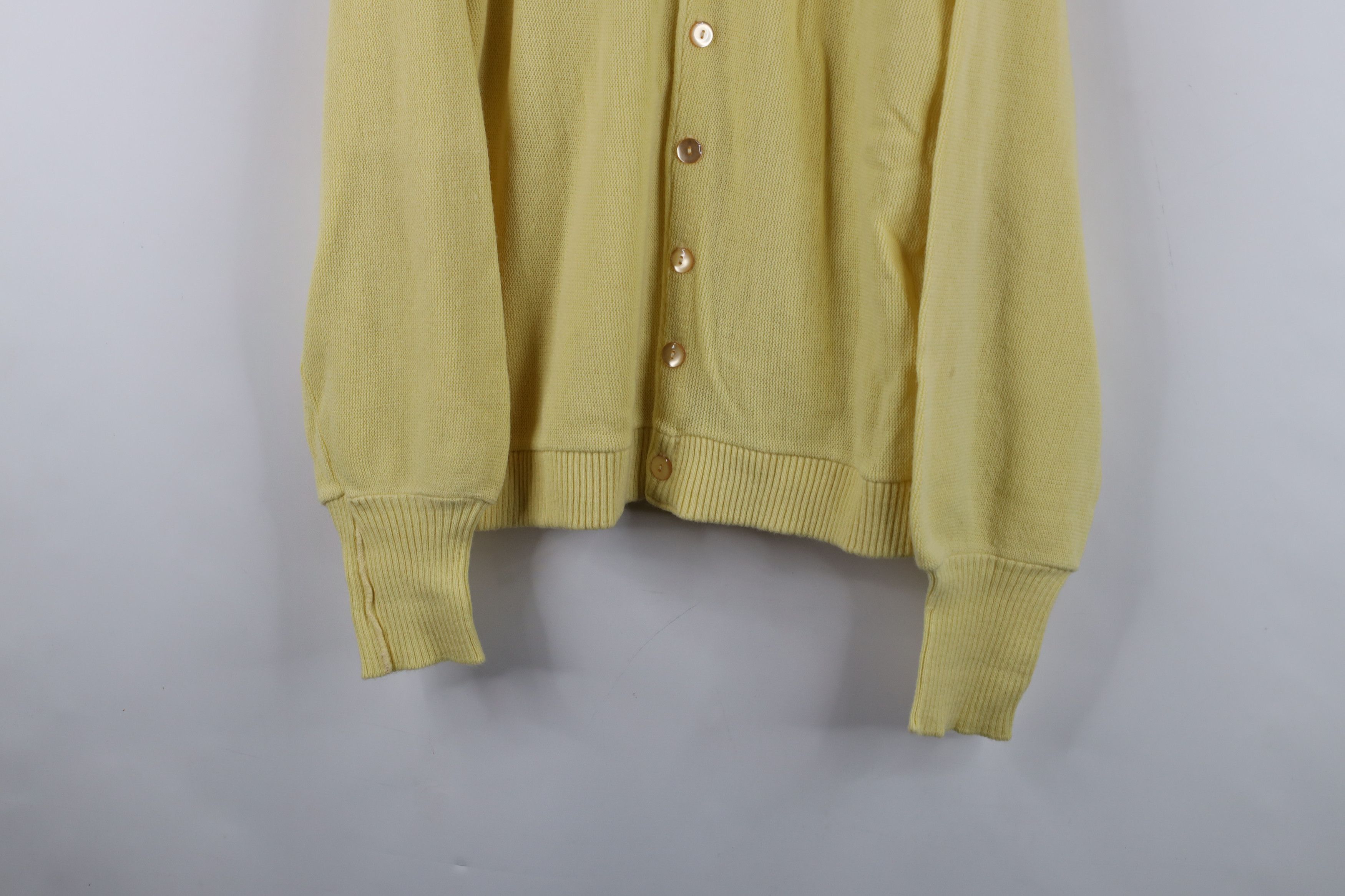 Vintage Vintage 70s Streetwear Knit Cardigan Sweater Yellow USA Size US L / EU 52-54 / 3 - 3 Thumbnail