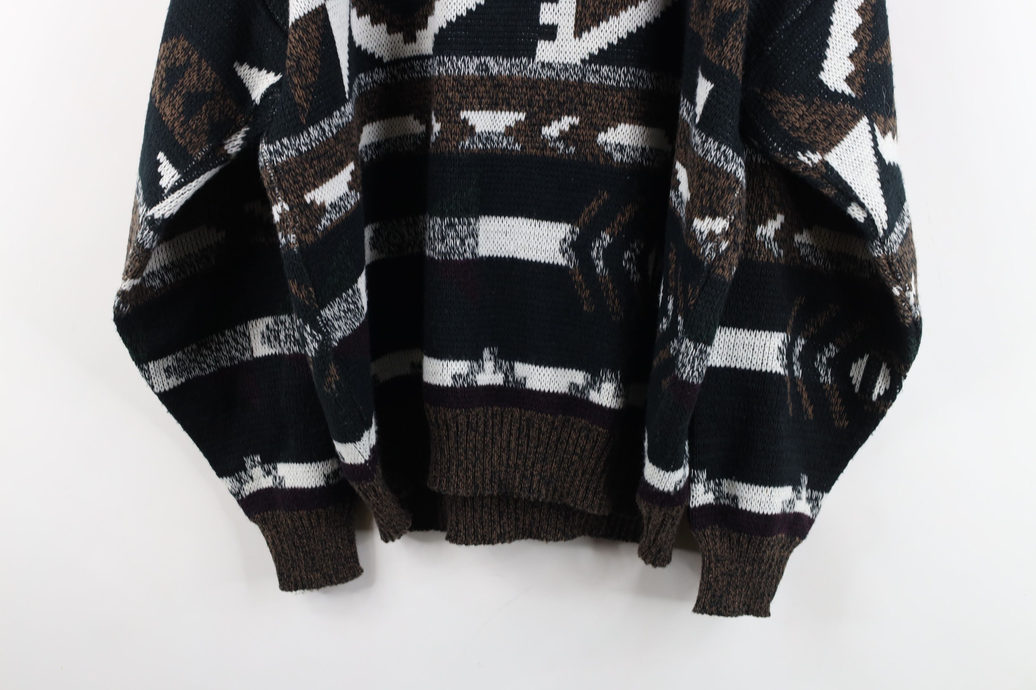 Vintage Vintage 90s Streetwear Southwestern Knit Crewneck Sweater Size US L / EU 52-54 / 3 - 10 Thumbnail