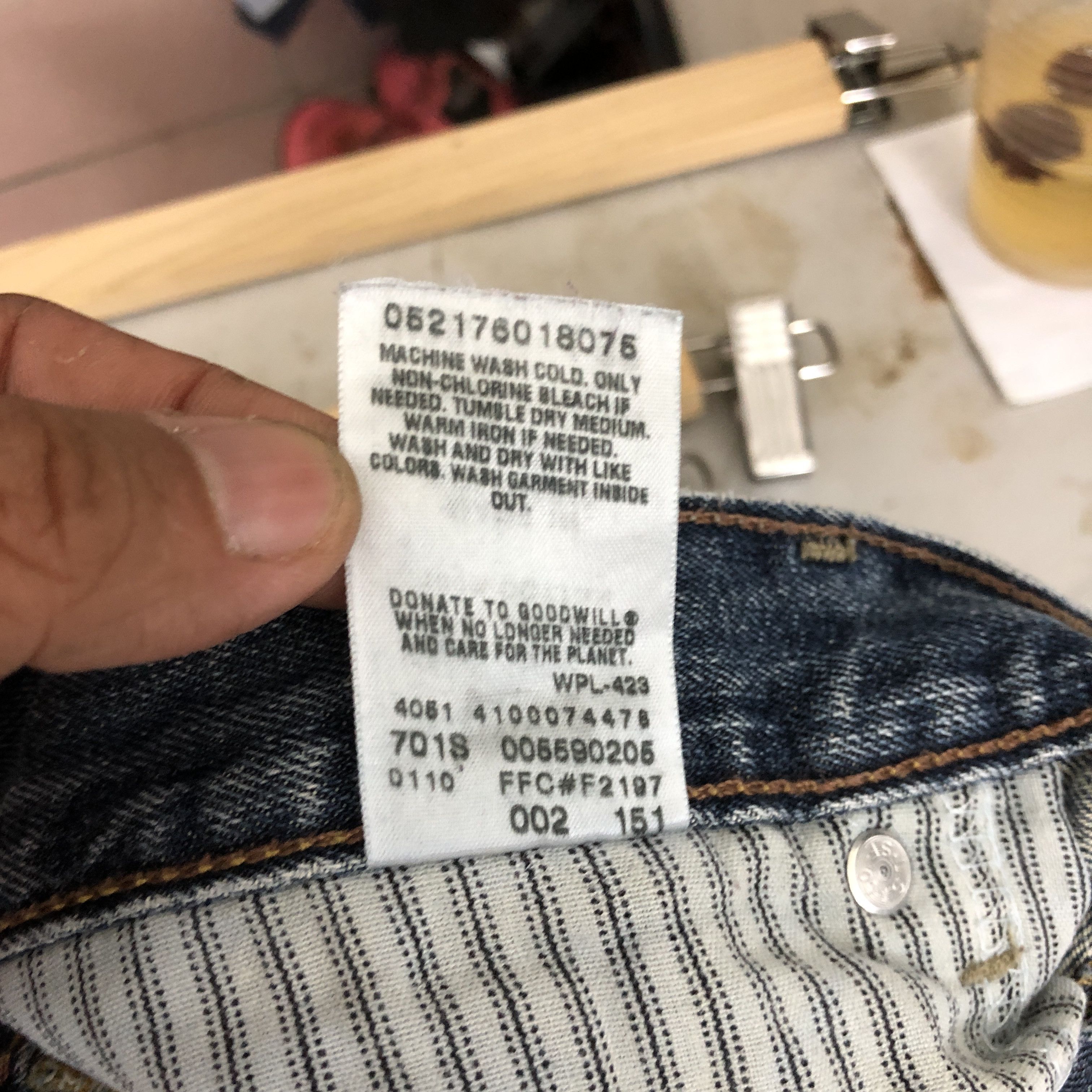 Levi's Vintage Distressed Levis 559 Baggy Jeans Levi's Faded Denim Size US 34 / EU 50 - 10 Thumbnail
