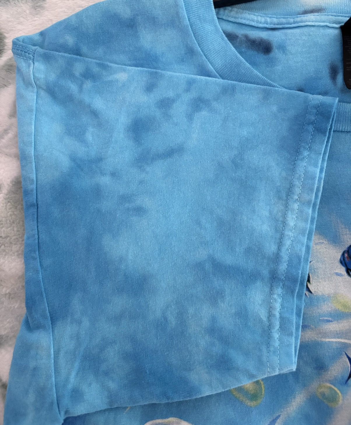 Liquid Blue 2008 Y2K Liquid Blue Ocean Reef Tie-Dye T-Shirt Size L Size US L / EU 52-54 / 3 - 8 Thumbnail