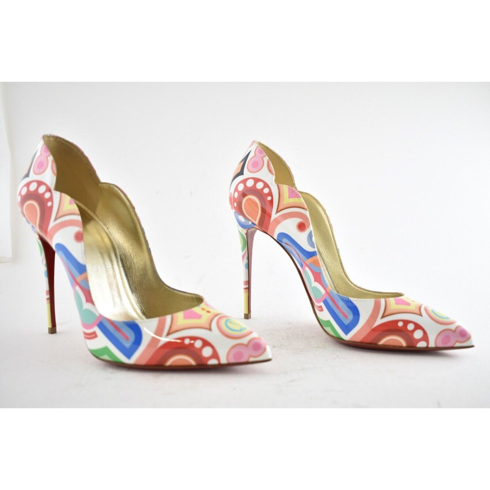 Christian Louboutin Christian Louboutin Hot Chick 100 Patent Tivoli Platine Size US 6 / IT 36 - 3 Thumbnail