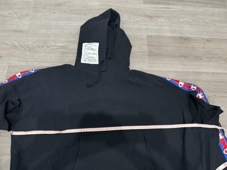 Vetements Vetements SizeOS Champion rare co-branded hooded sweatshirt Size US XS / EU 42 / 0 - 3 Thumbnail