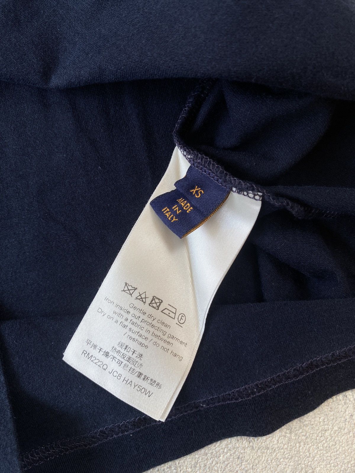 Louis Vuitton Louis Vuitton Simple Logo Navy Tee Size US XS / EU 42 / 0 - 4 Thumbnail