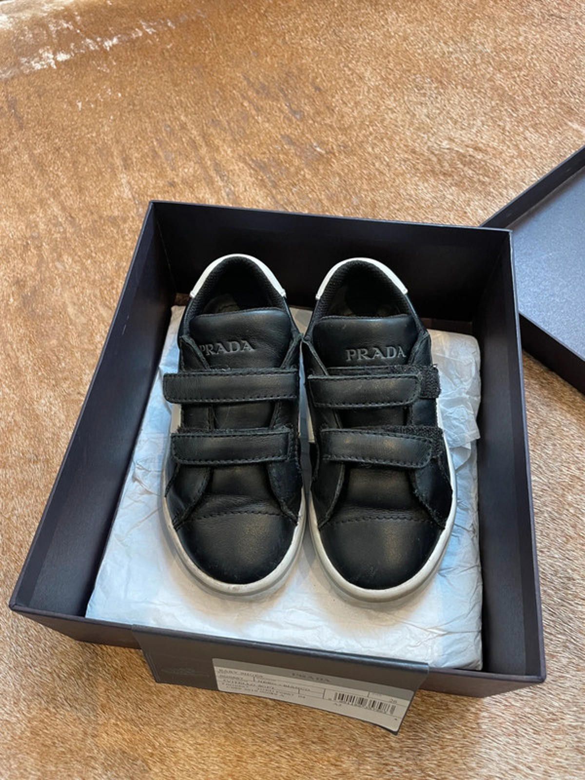 Prada Prada Kids shoes Size US 9 / EU 42 - 2 Thumbnail