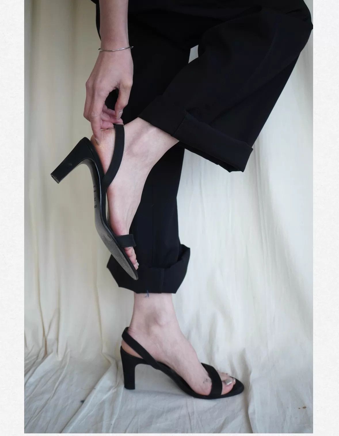Hermes Hermes 2000s Suede Minimalist Single-Strap 7cm Heel 36.5 Size US 6 / IT 36 - 1 Thumbnail