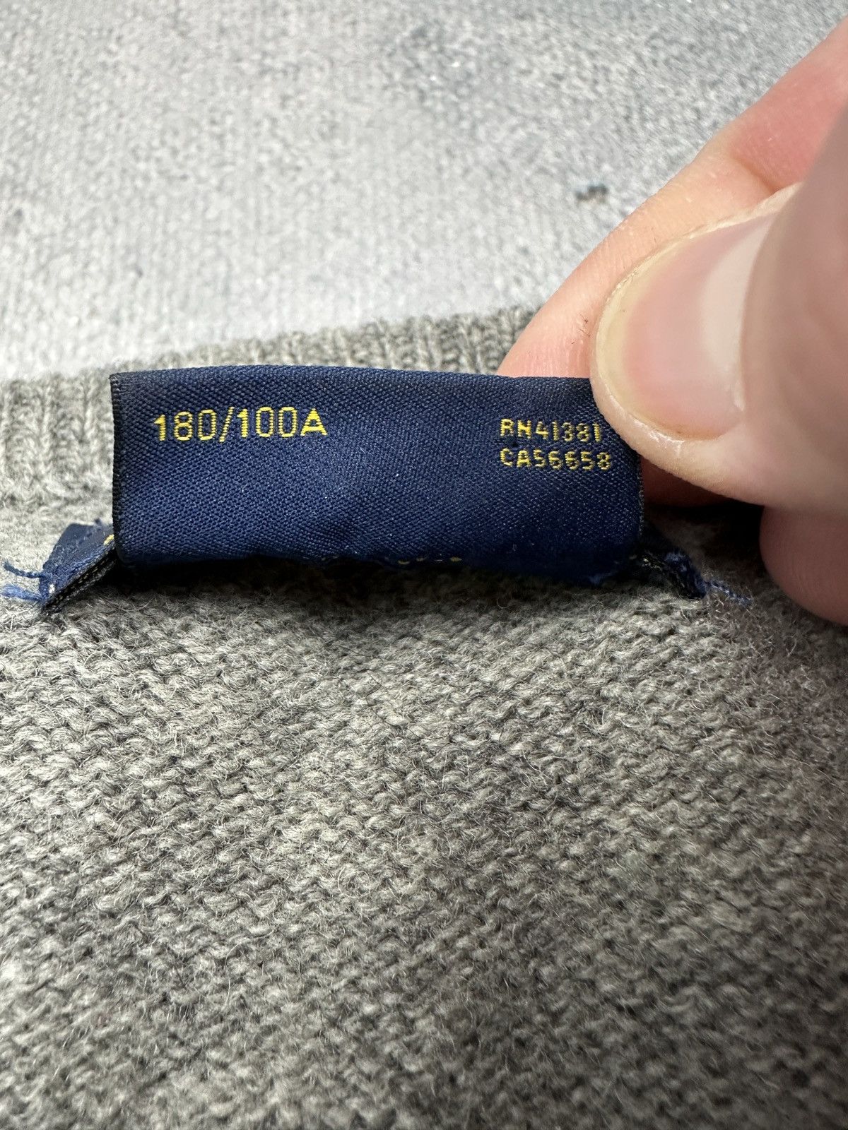 Polo Ralph Lauren Polo Ralph Lauren Grey V-neck Wool Sweater Italian Yarn 00s Size US L / EU 52-54 / 3 - 7 Thumbnail