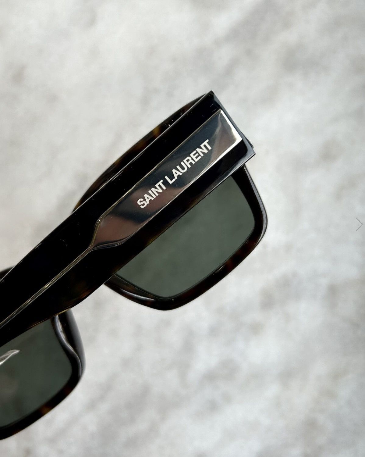 Yves Saint Laurent New Sunglasses SAINT LAURENT SL617 002 SQUARE Size ONE SIZE - 3 Thumbnail