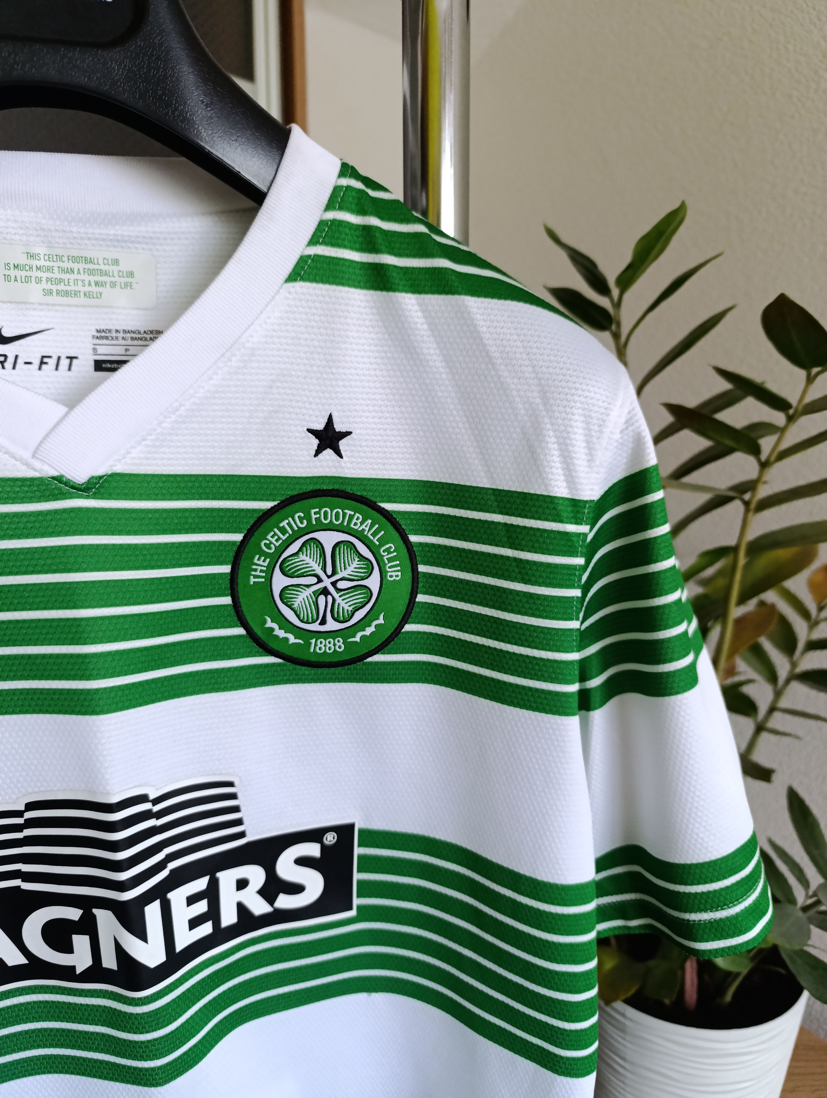 Nike NIKE CELTIC 2013 2015 HOME SHIRT FOOTBALL SOCCER JERSEY Size US S / EU 44-46 / 1 - 4 Thumbnail