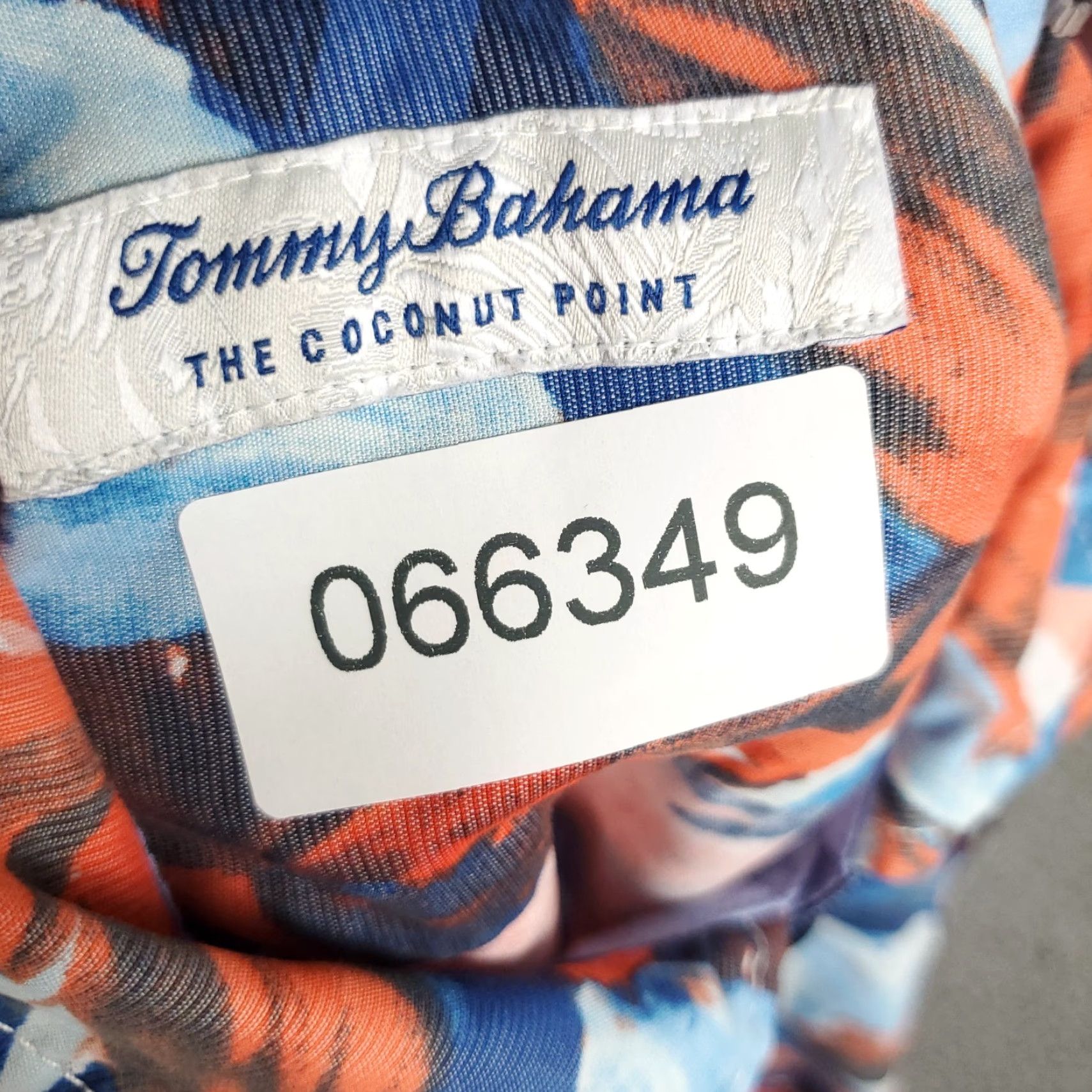 Tommy Bahama Tommy Bahama Shirt Mens Large Red Blue Floral Modal Hawaiian Button Up Size US L / EU 52-54 / 3 - 8 Thumbnail