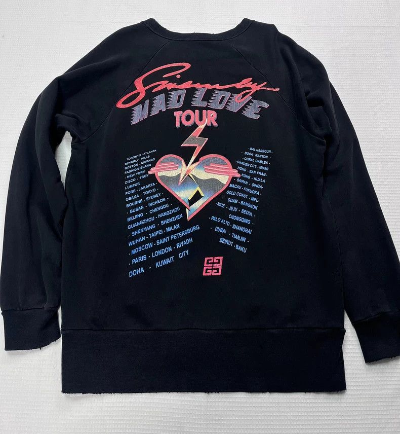 Givenchy Givenchy Black hoodie with lightning pattern, size M Size US M / EU 48-50 / 2 - 6 Thumbnail