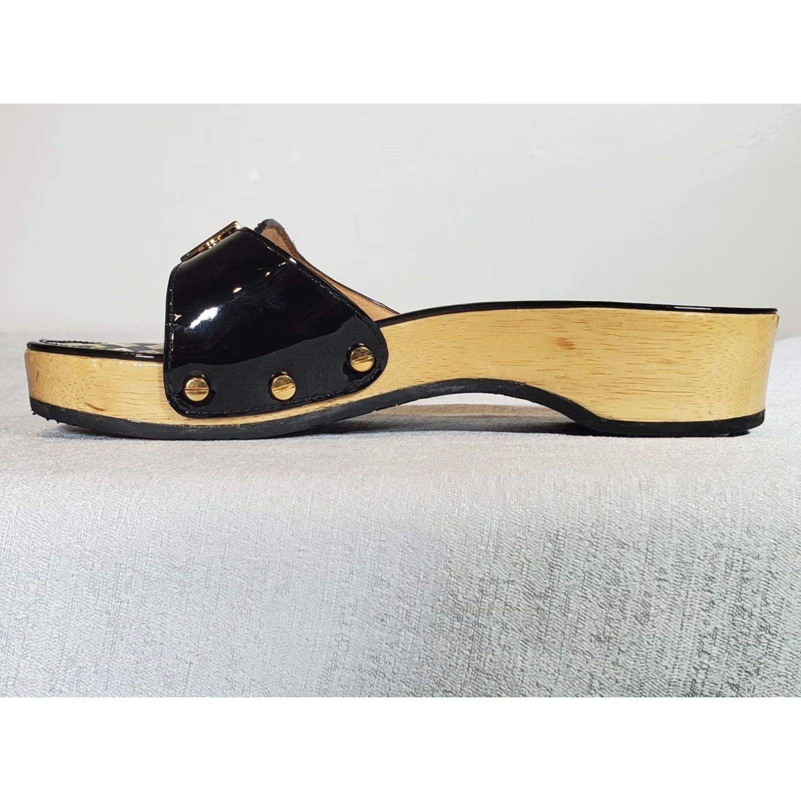 Tory Burch Tory Burch Dixon Patent Leather Wooden Clog Sandals Black Yellow Women US 8.5 Sandal Slip-On Block Heel Vintage No Size US 9 / IT 39 - 3 Thumbnail