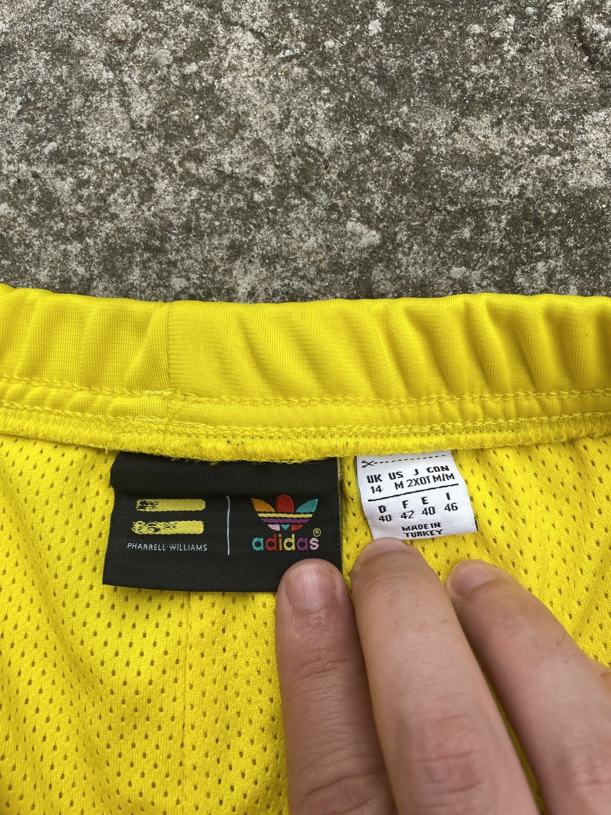 Adidas × Pharrell Vintage Adidas Pharrell Williams Drill Y2K Designer Shorts Size 32" / US 10 / IT 46 - 8 Thumbnail