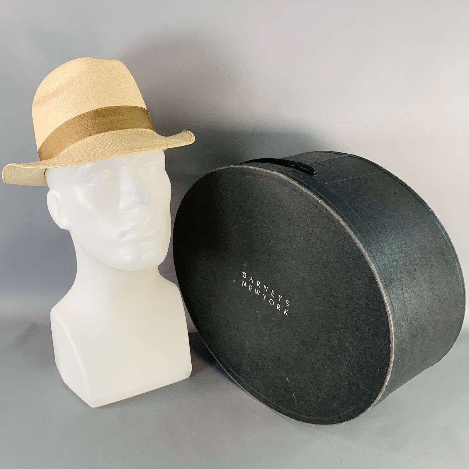 Barneys New York BARNEY'S NEW YORK Size S Beige Taupe Woven Straw Fedora Size ONE SIZE - 10 Thumbnail