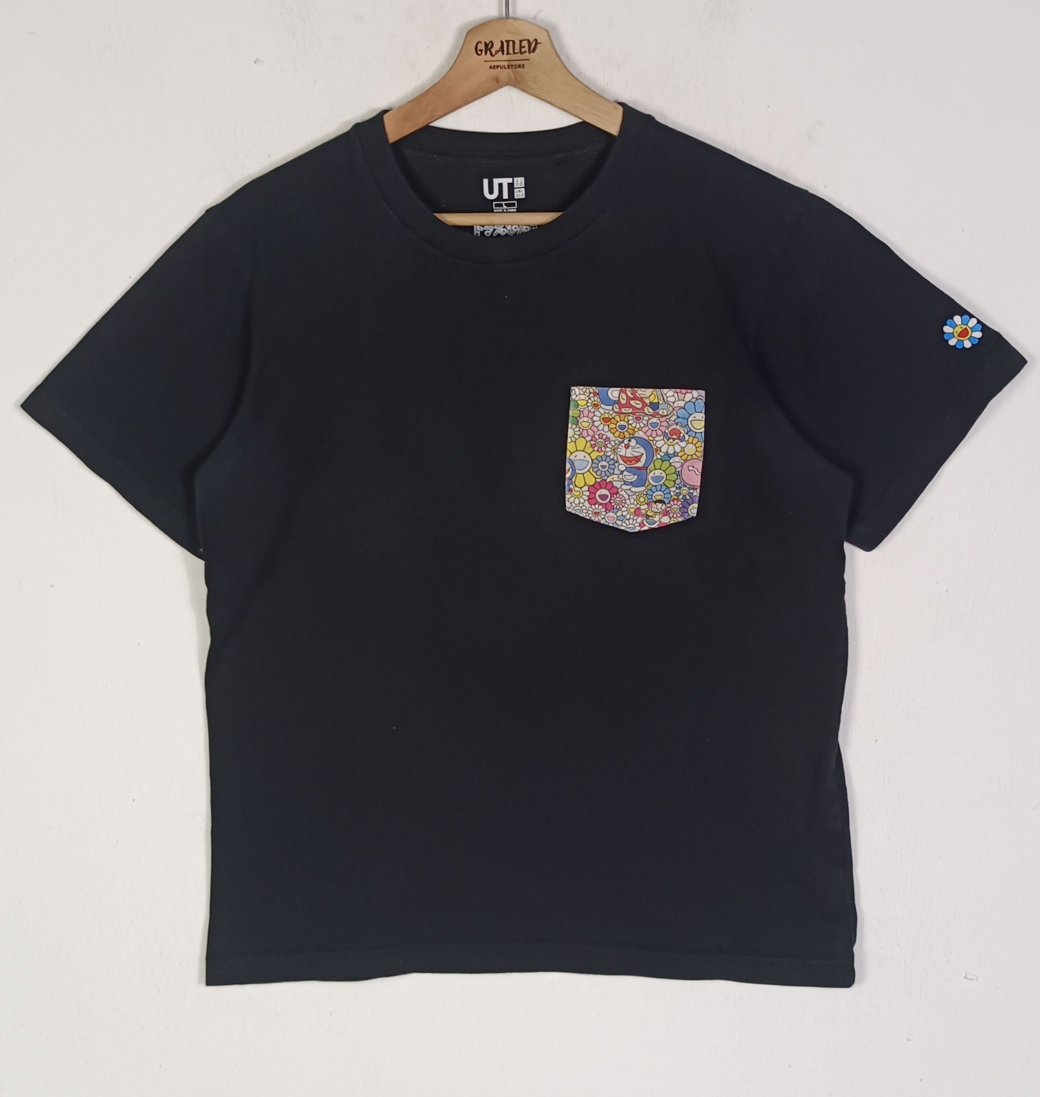 Takashi Murakami × Uniqlo Takashi Murakami Uniqlo Doraemon Carracter Size US M / EU 48-50 / 2 - 1 Thumbnail