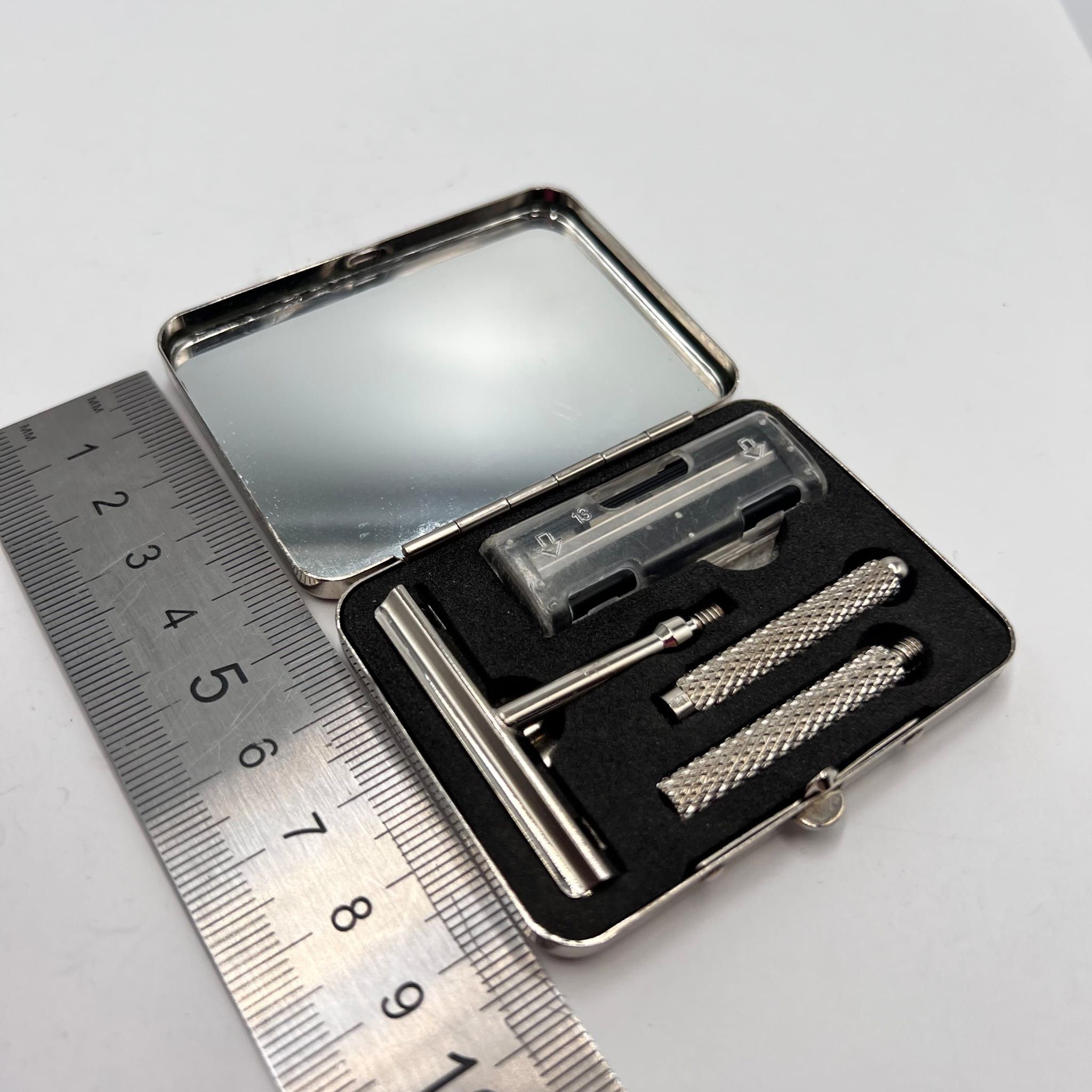 Vintage Vintage Miniature Travel Shaving Set with Mirror 1950s Size ONE SIZE - 8 Thumbnail