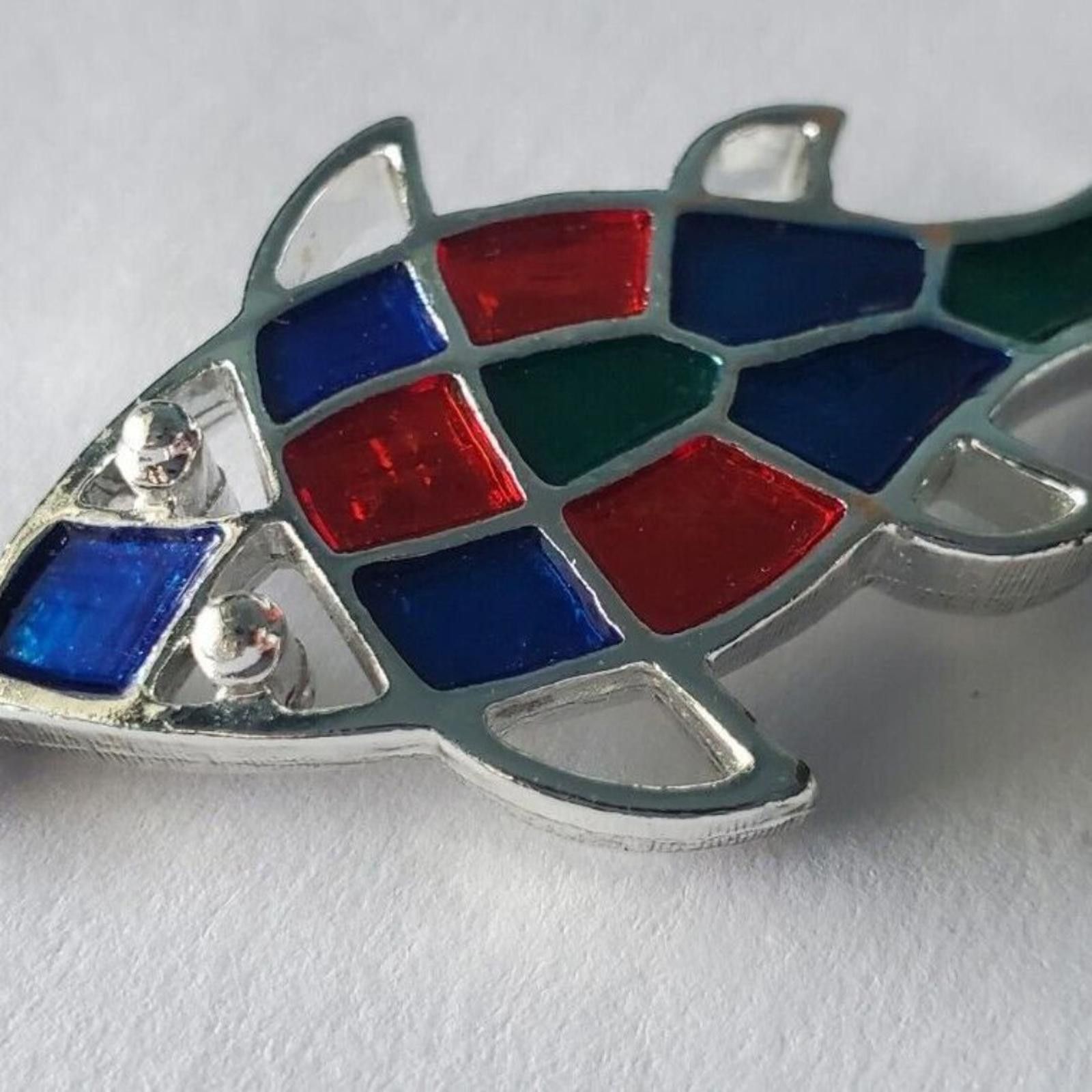 Other Vintage Sarah Coventry Silver Tone Jewelfish Pendant Size ONE SIZE - 3 Thumbnail