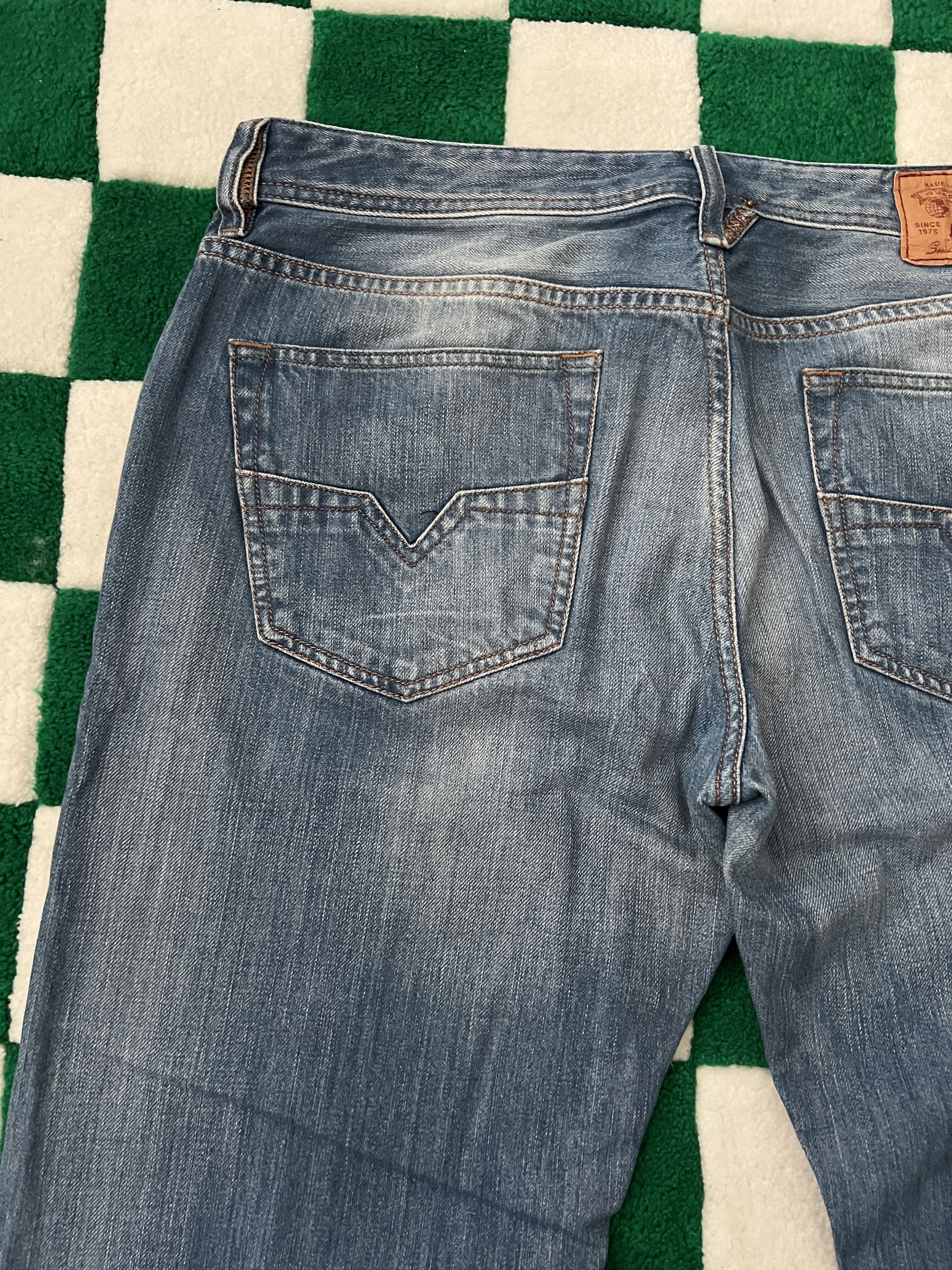 Diesel Vintage Y2K Diesel Larkee Washed Denim Jeans Size W34 L32 Size US 34 / EU 50 - 6 Thumbnail