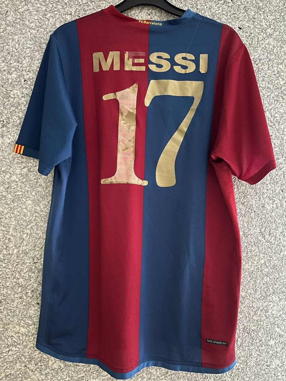 Nike football shirt Barcelona MESSI Size US M / EU 48-50 / 2 - 2 Thumbnail