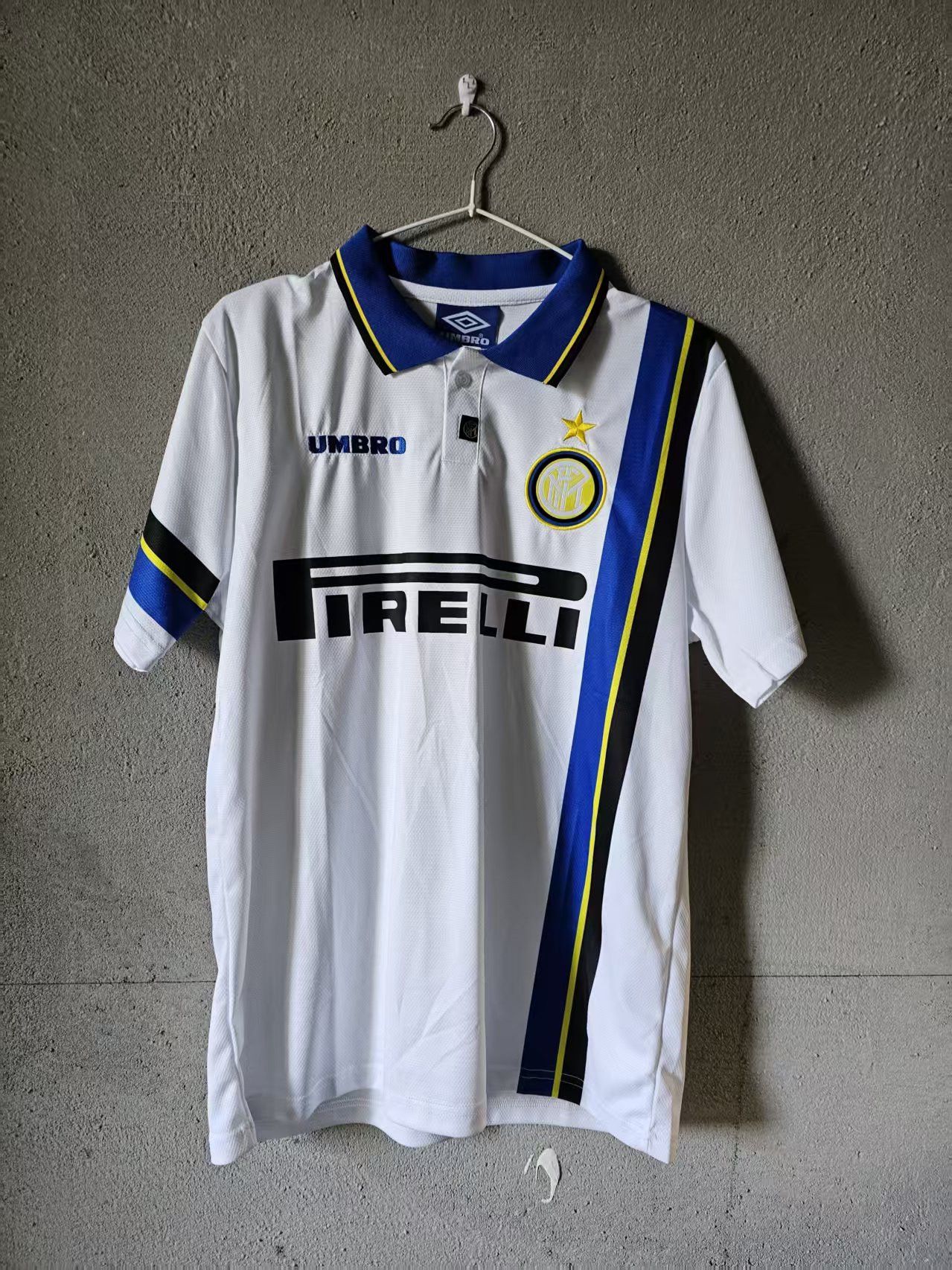 Other 1997 1998 Inter Milan Jersey Size US L / EU 52-54 / 3 - 1 Thumbnail