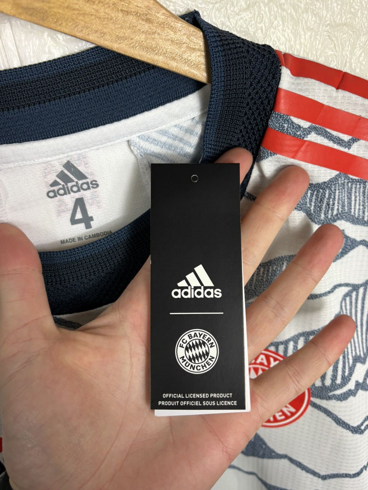 Adidas Bayern Munich 2021-2022 Away Player Issue Soccer Jersey Size US M / EU 48-50 / 2 - 16 Thumbnail