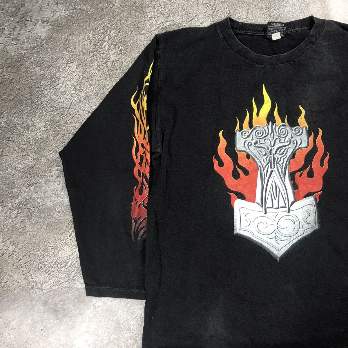 Vintage Vintage Y2K Flame Graphic Tee Long Sleeve Grunge Streetwear Size US L / EU 52-54 / 3 - 3 Thumbnail