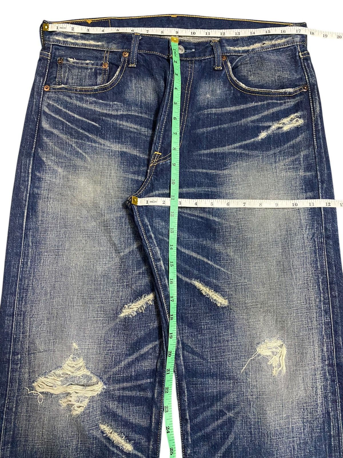 Levi's Vintage Clothing Vintage Levis501 Y2K Faded Distressed Style Loose Jeans Size US 35 - 15 Thumbnail