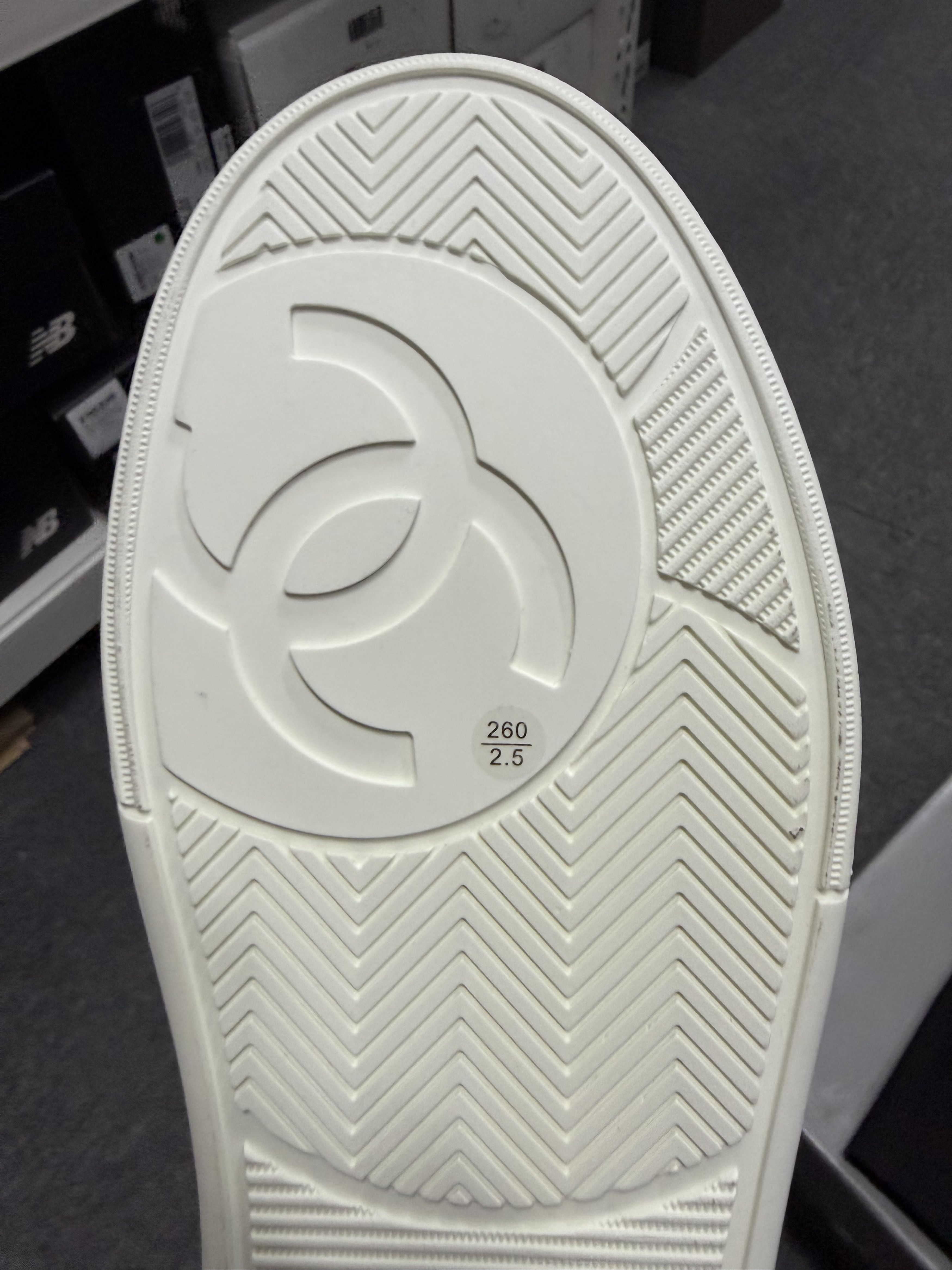 Chanel Chanel White Perforated Leather Low Top Sneakers Size US 9 / EU 42 - 13 Thumbnail