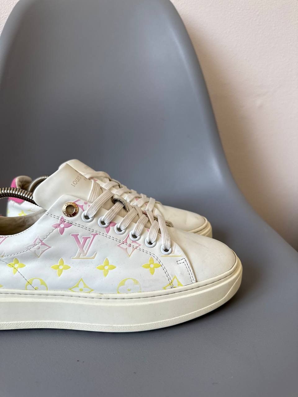 Louis Vuitton Monogram louis vuitton sneakers Size US 10 / IT 40 - 4 Thumbnail