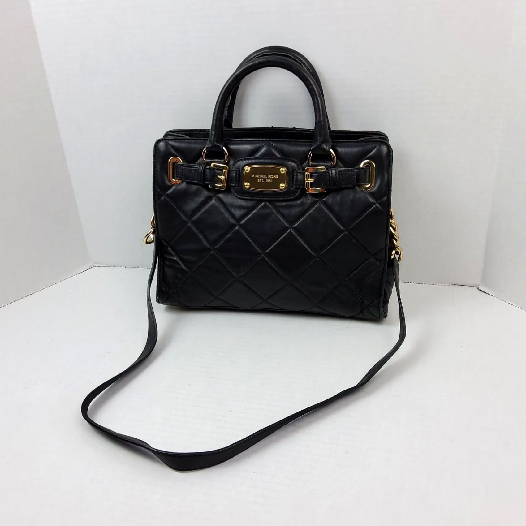 Michael Kors Michael Kors MK Quilted Shoulder Handbag Purse Bag Leather Black Women Purposed MK Shoulder Bag Size ONE SIZE - 5 Thumbnail
