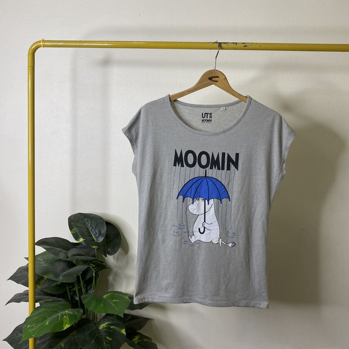 Vintage Moomin Characters Animated Series x Uniqlo Collaboration Tee Size M / US 6-8 / IT 42-44 - 1 Thumbnail