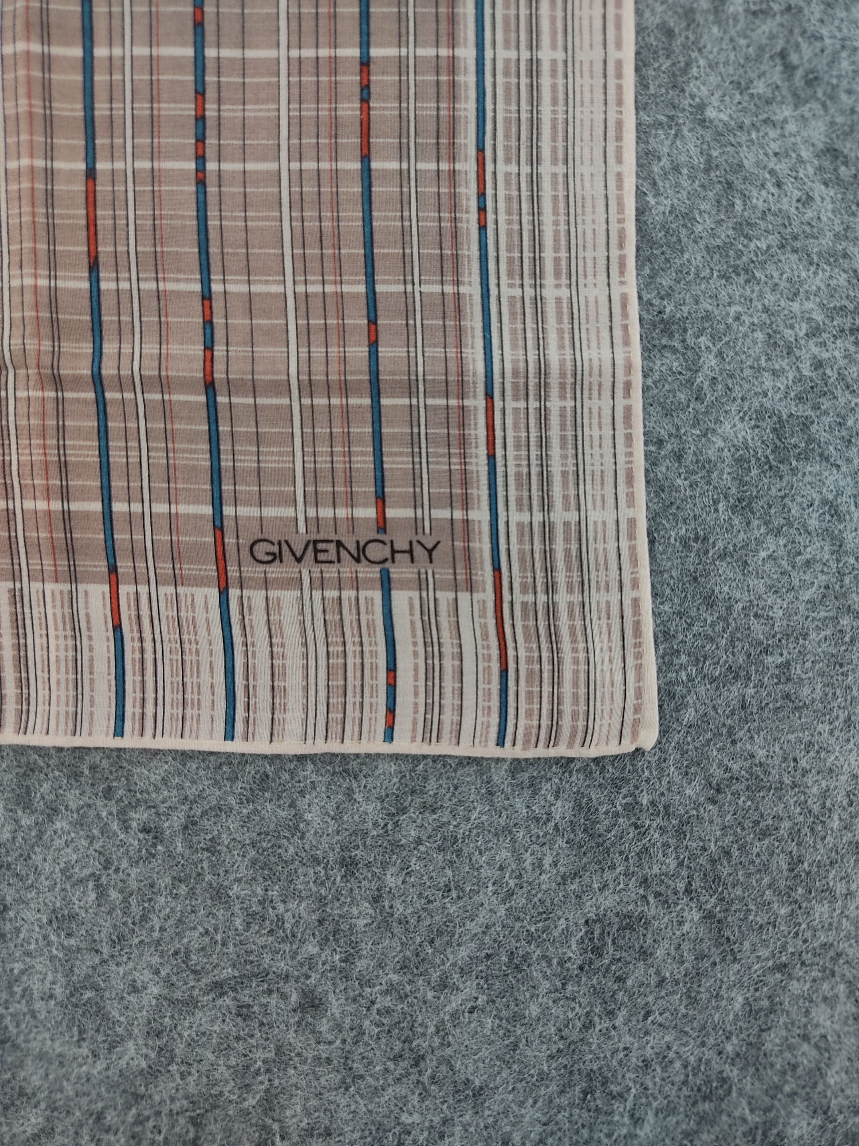 Givenchy Vintage Givenchy Handkerchief Neckerchief Bandana H050D Size ONE SIZE - 3 Thumbnail