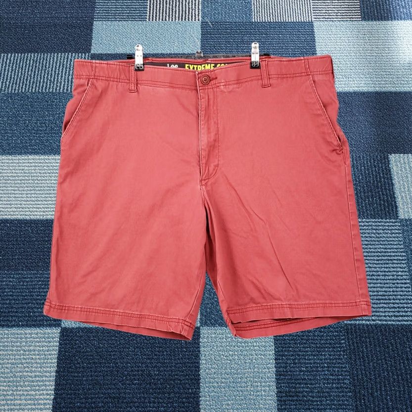 Lee Lee Shorts Mens 42 Red Chino Bermuda Flat Front Stretch Extreme Comfort Size US 42 / EU 58 - 1 Thumbnail