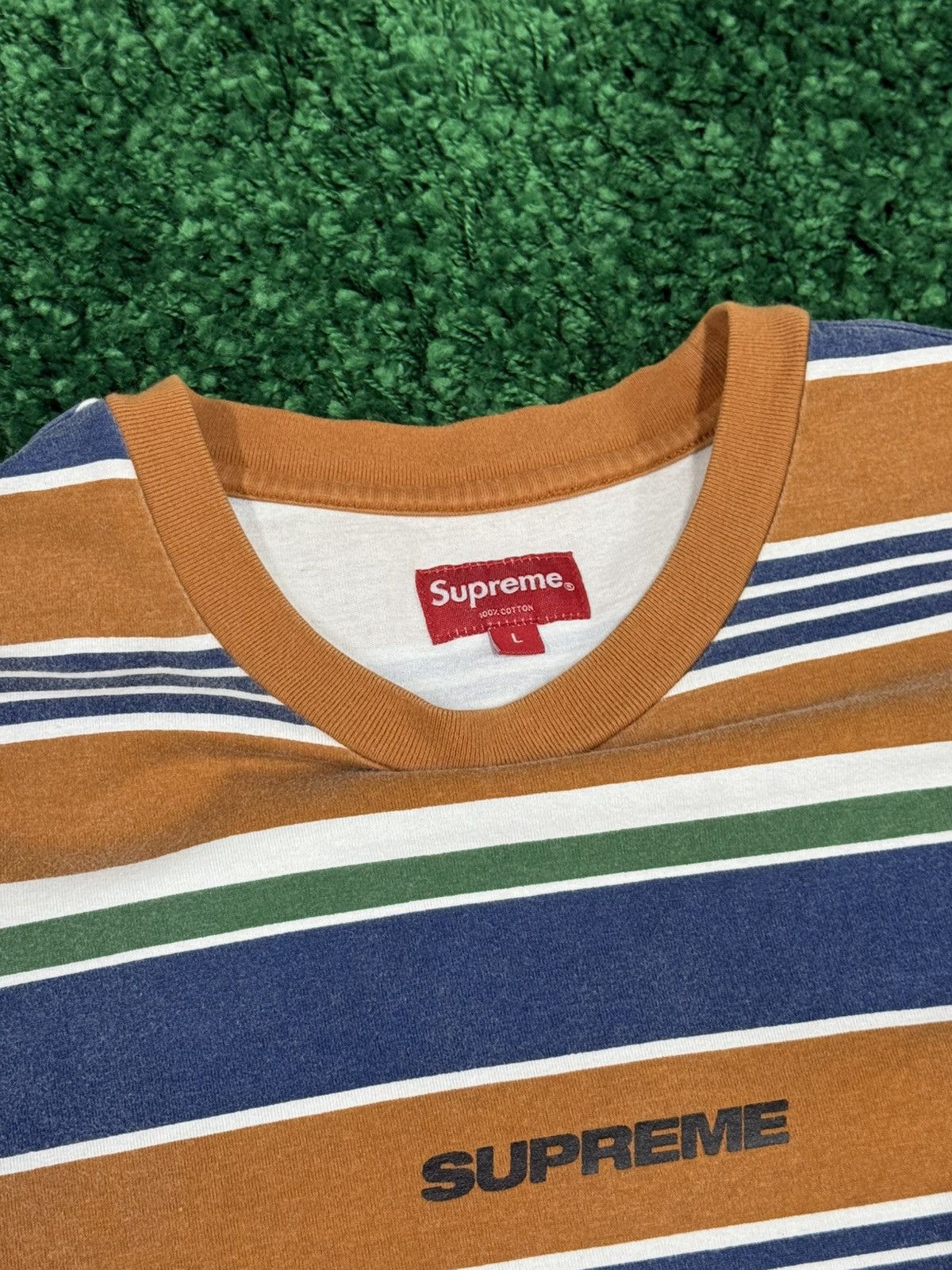 Supreme Supreme Stripe Center Logo Tee S/S TOP FW19 Brown Size US L / EU 52-54 / 3 - 3 Thumbnail