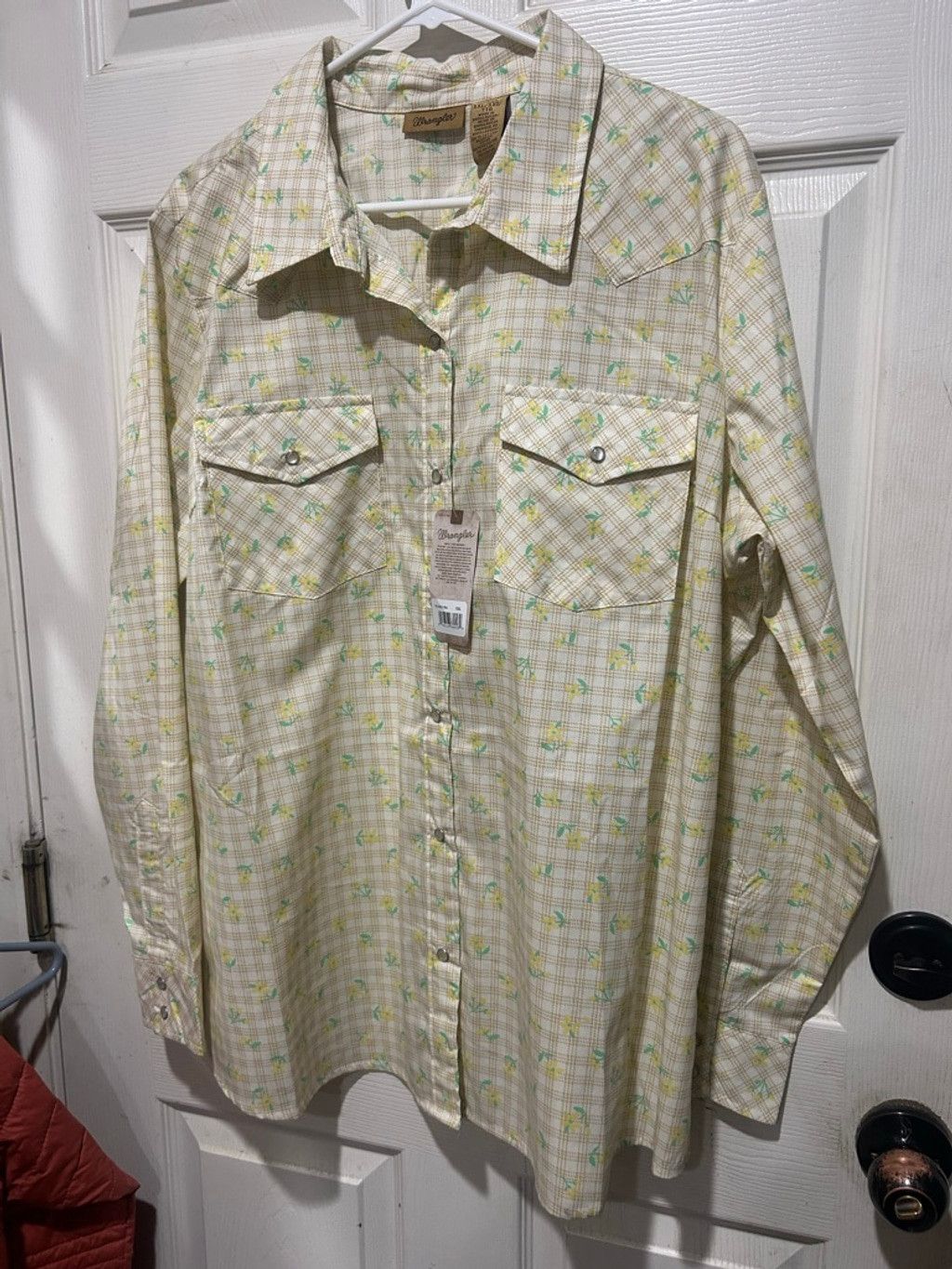 Wrangler Women's Wrangler Plaid Floral Button Down Shirt Plus XXL Size XXL / US 16-18 / IT 52-54 - 2 Thumbnail