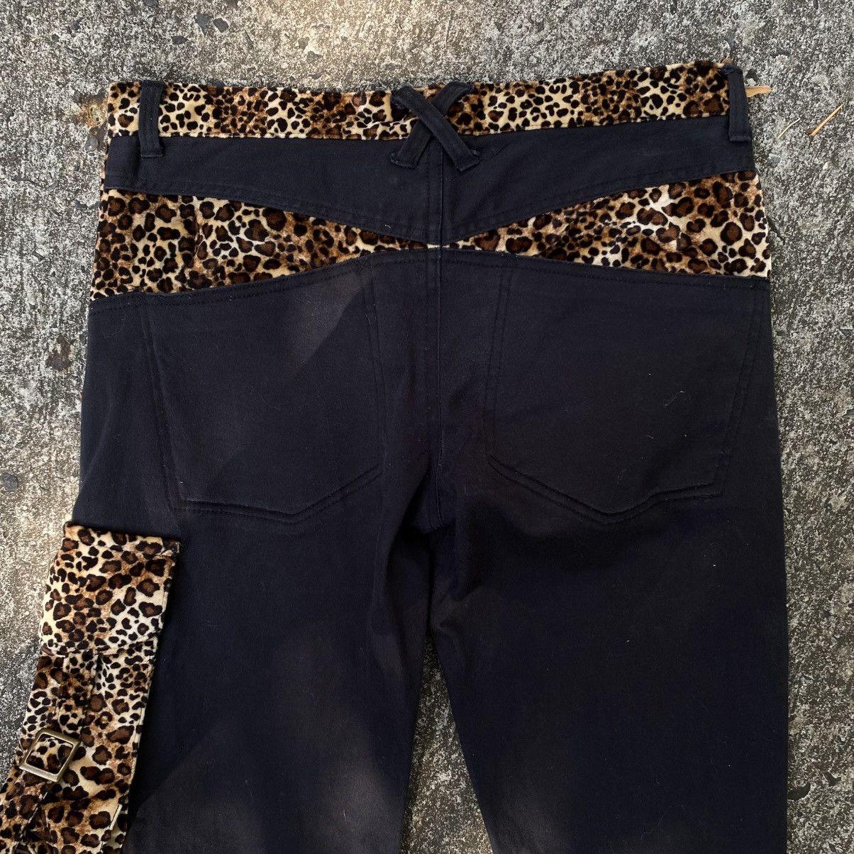 Japanese Brand × Seditionaries HUNDRED CLUB Y2K Punk Black Cargo Pants with Leopard Trim Size 32" / US 10 / IT 46 - 17 Thumbnail