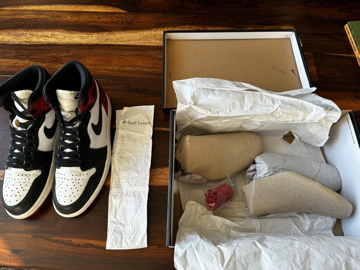 Jordan Brand Jordan 1 Black Toe 2016 Size US 10 / EU 43 - 8 Thumbnail