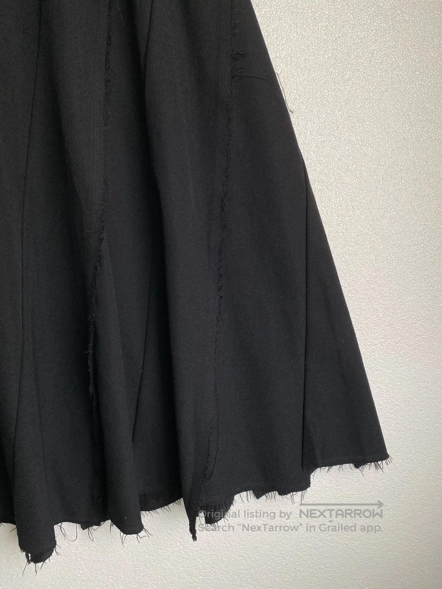Comme des Garcons COMME des GARCONS Wool Midi Skirt Vintage. Size 26" / US 2 / IT 38 - 6 Thumbnail