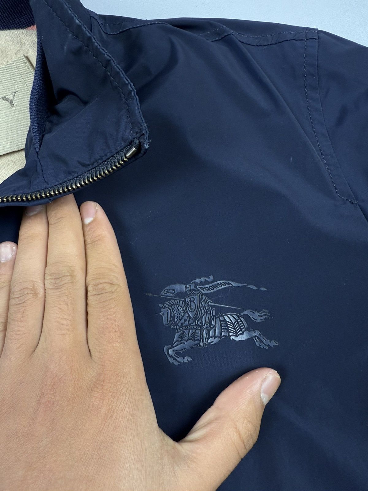 Burberry Burberry bomber navy blue whit novackeck size M mens Size US M / EU 48-50 / 2 - 5 Thumbnail
