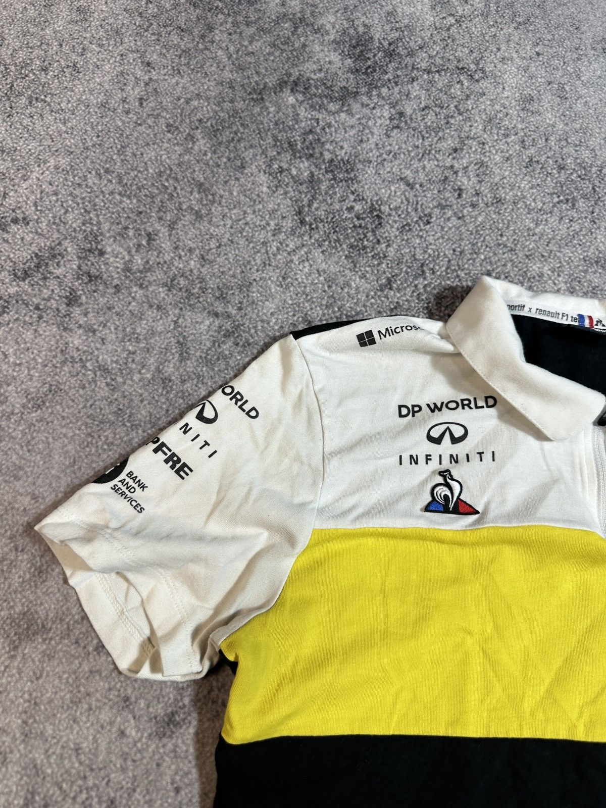 Formula 1 × Vintage Le Coq Sportif Renault F1 Team T-shirt Streetwear Racing M Size US M / EU 48-50 / 2 - 3 Thumbnail