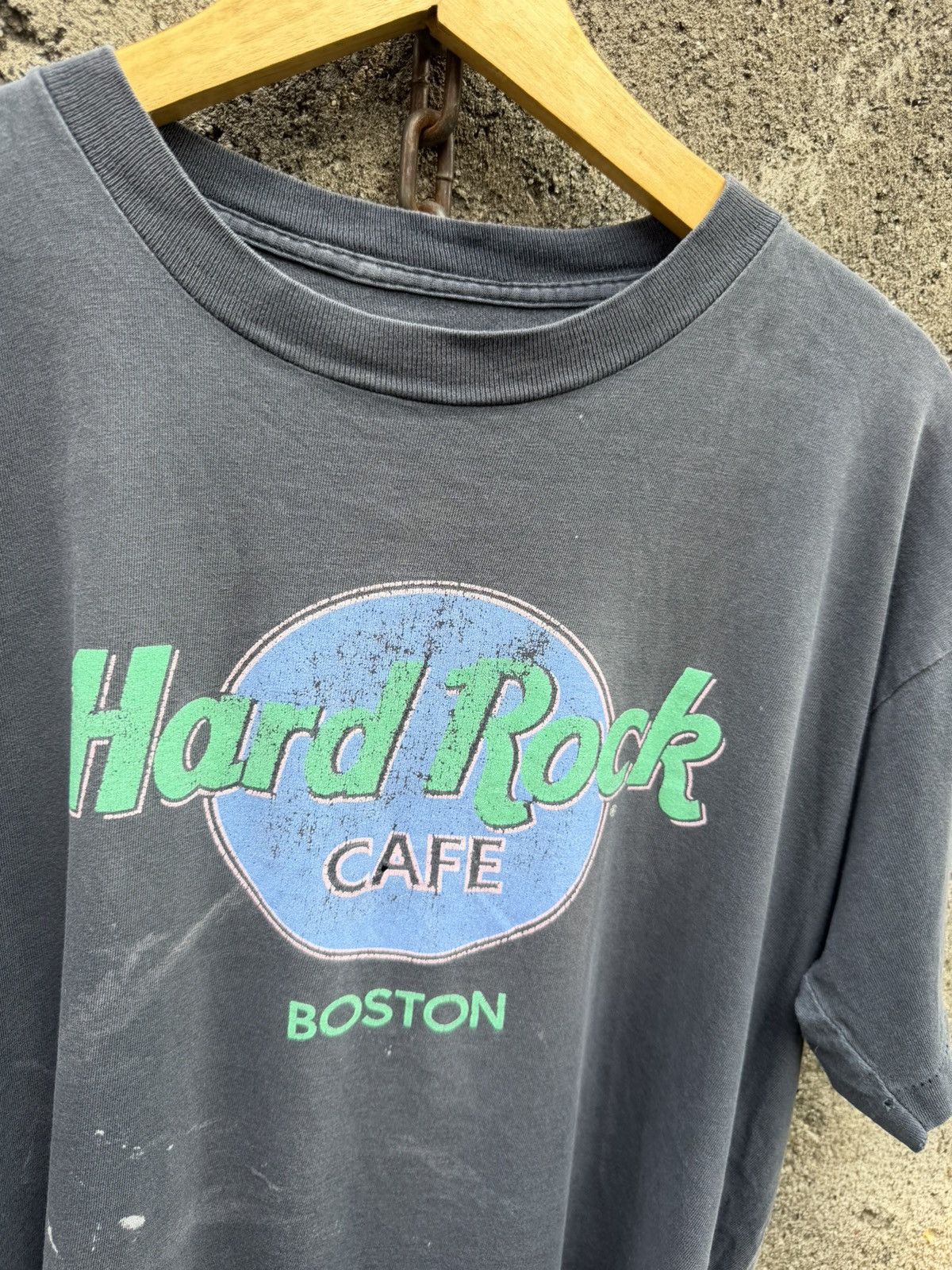 Vintage Hard Rock Cafe Boston Tee Size Size US XL / EU 56 / 4 - 3 Thumbnail