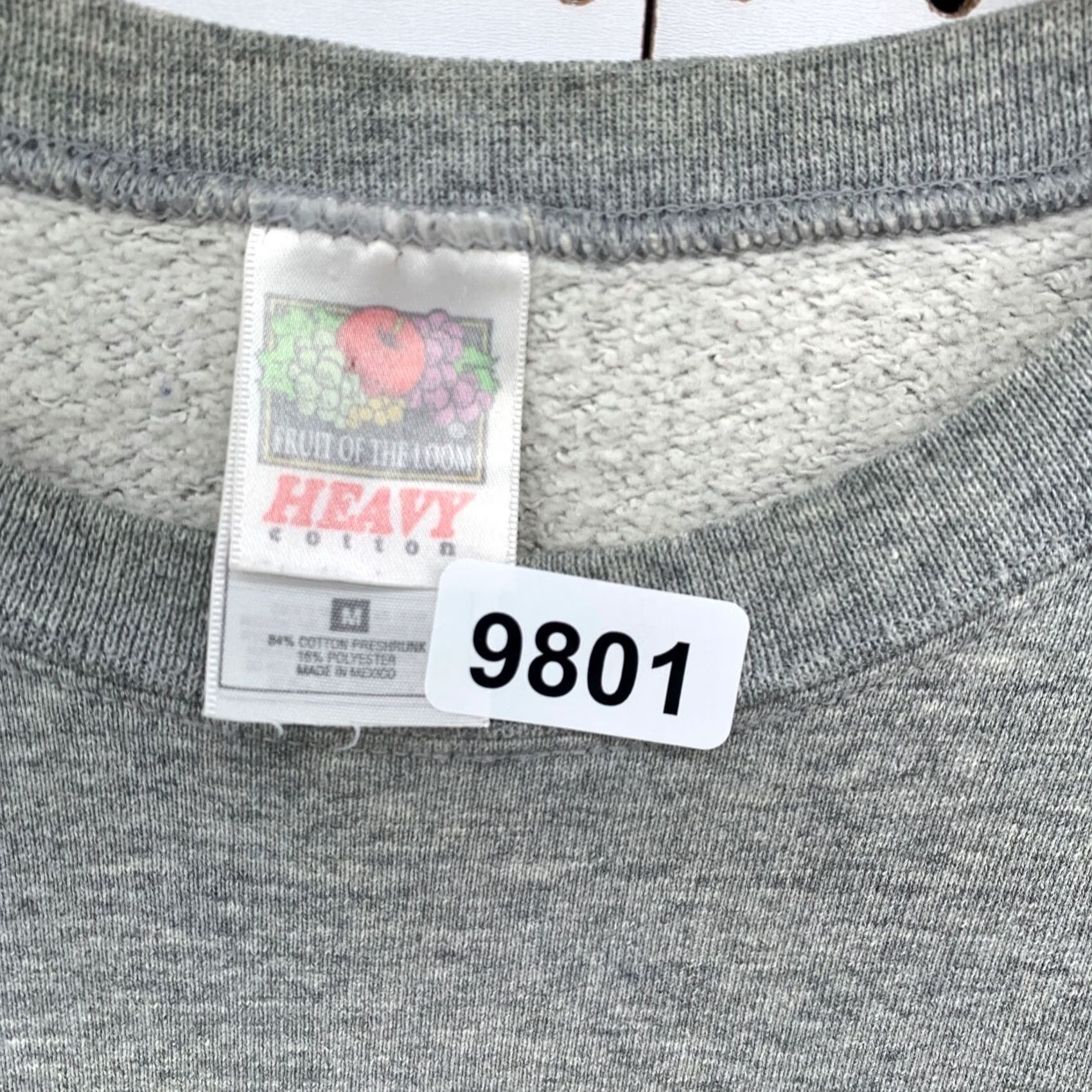 Fruit Of The Loom Vintage Michigan Fishing Sweatshirt Mens Fits Small Pullover Funny Gray 20.5x24 Size US M / EU 48-50 / 2 - 6 Thumbnail