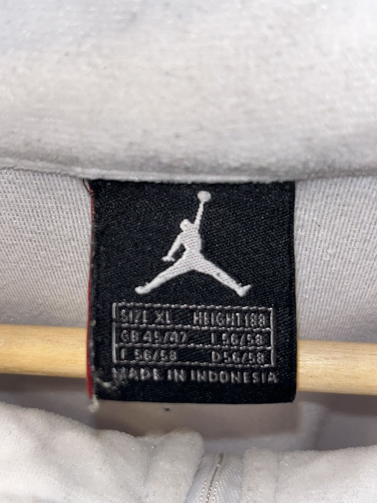 Jordan Brand Jordan White Vintage Fleece Jacket Size US XXL / EU 58 / 5 - 2 Thumbnail