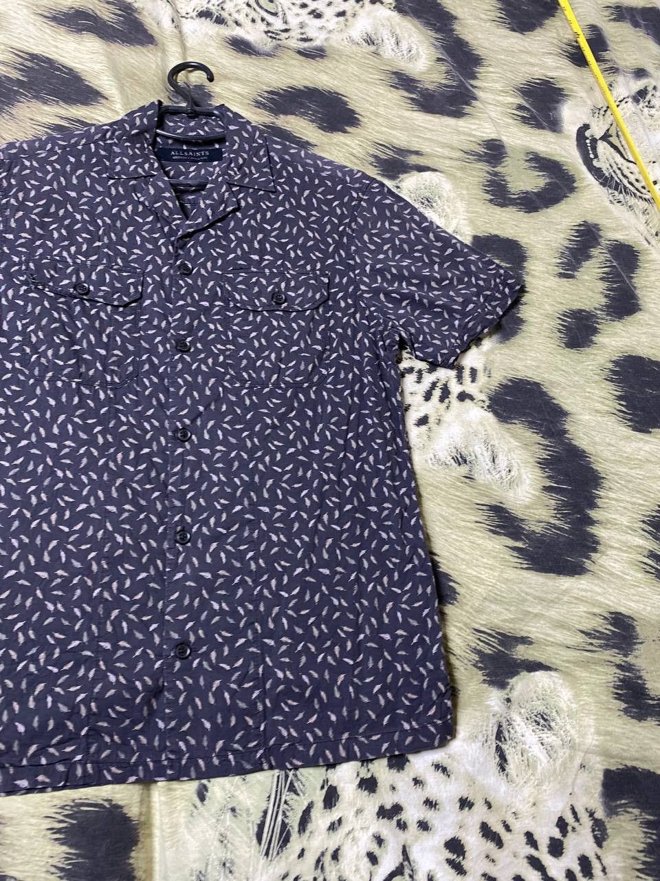 Allsaints × Vintage AllSaints Short Sleeve Abstract Print Button Up Down Shirt Size US M / EU 48-50 / 2 - 7 Thumbnail