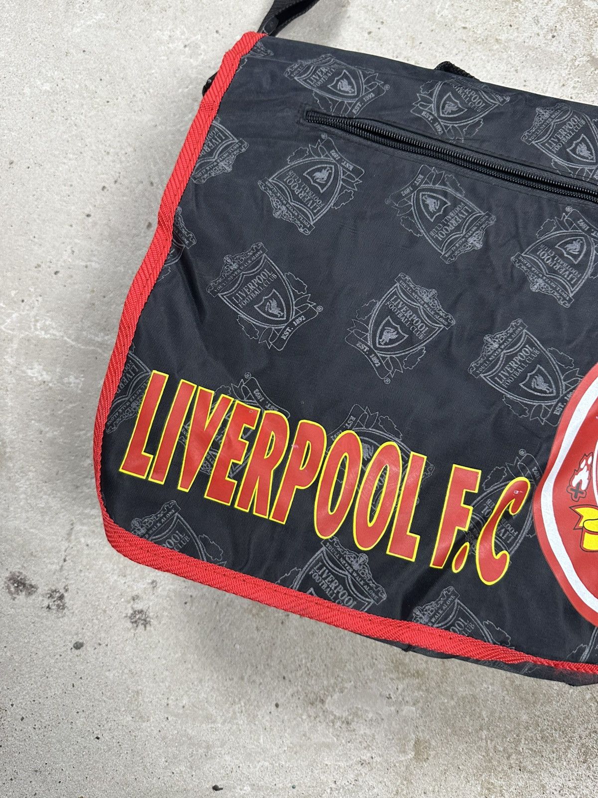 Vintage Vintage Y2K Liverpool Black Big Logo Messenger Bag Monogram Size ONE SIZE - 3 Thumbnail