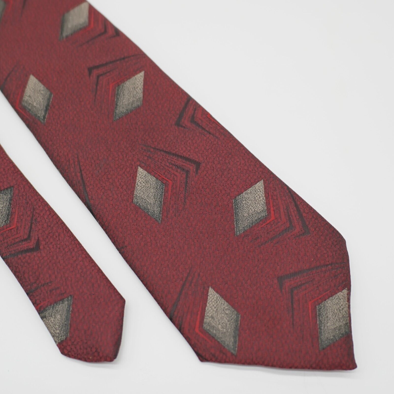 Designer Yves Saint Laurent Red Beige Woven Abstract Silk Tie Size ONE SIZE - 1 Thumbnail